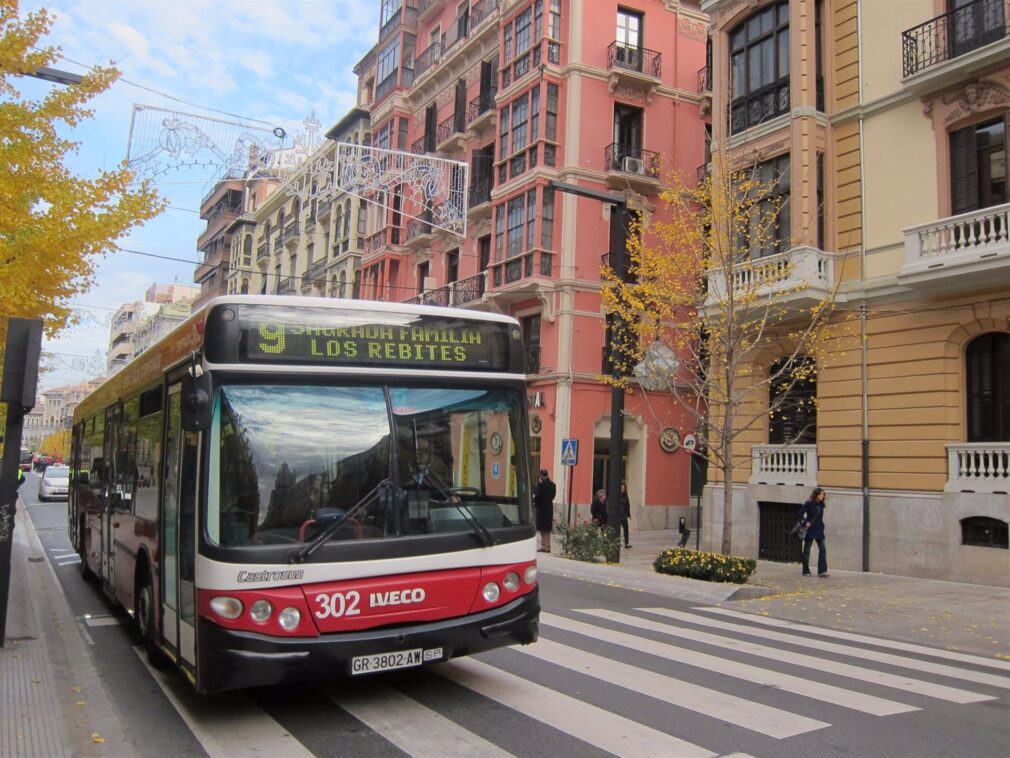 Granada.- Transportes Rober afirma que seguirá negociando con los trabajadores para evitar el "conflicto"