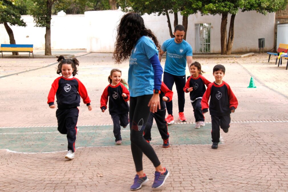 universidad-granada-estudio-niños-sagrado-corazon-granada