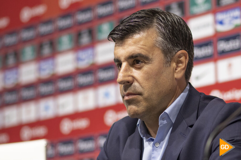 rueda de prensa de la consejera del Granada CF, Shopia Yang, el director general, Alfredo García Amado y el director deportivo, Nicolás Rodríguez Sánchez