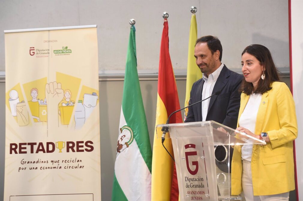 Granada.- Diputación de Granada y Ecoembes premian a los municipios más recicladores de la provincia
