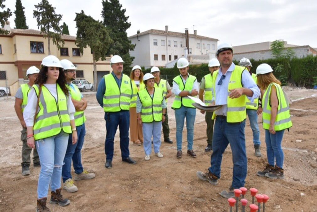 fVisita a las obras del nuevo Subcentro de Defensa Forestal del Infoca