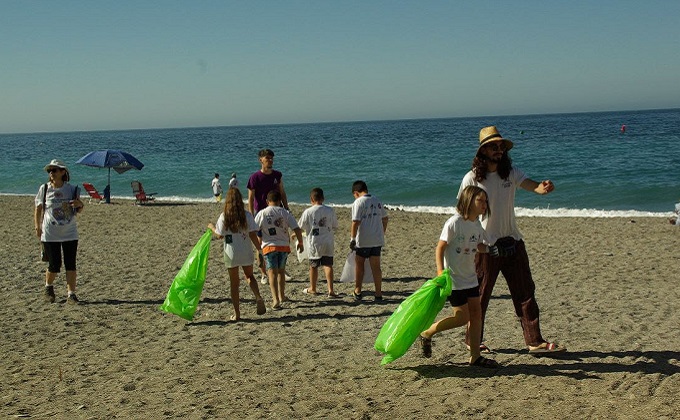 limpieza playa Almuñécar