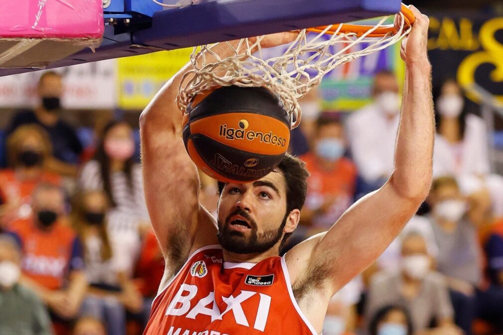 Luke Maye Covirán Granada