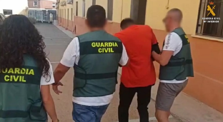detenido en berchules violacion roquetas de mar foto guardia civil
