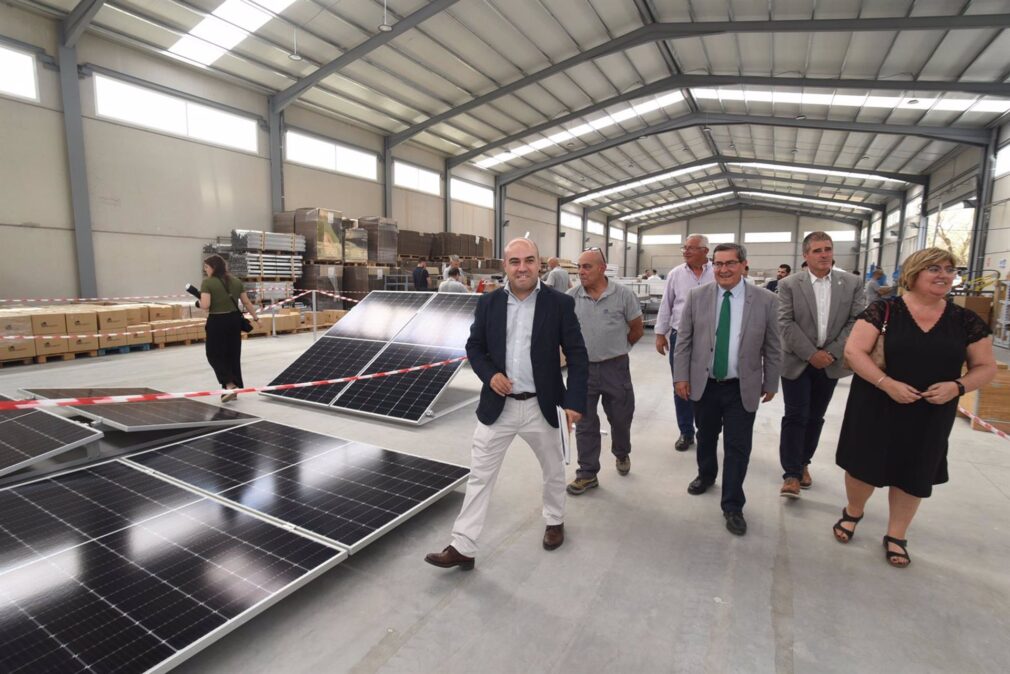 Granada.- AndaluciaVerde.- Jérez del Marquesado acoge una nueva fábrica de estructuras para paneles solares