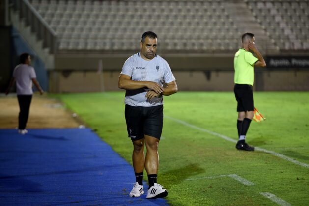 El técnico granadino promocionó al primer equipo pese a firmar de inicio con el filial | Foto: Córdoba CF
