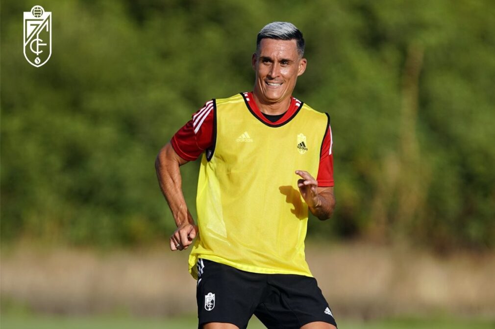 jose-callejon-granada-cf-entrenamiento-concentracion-pretemporada-montecastillo