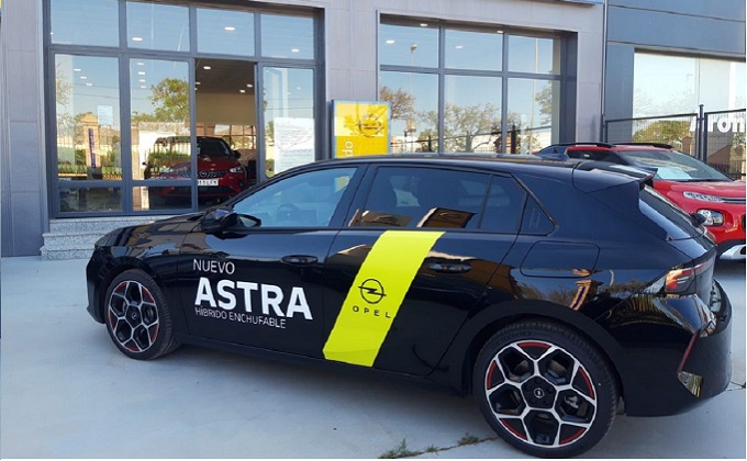 nuevo opel astra hibrido enchufable foto autiberia