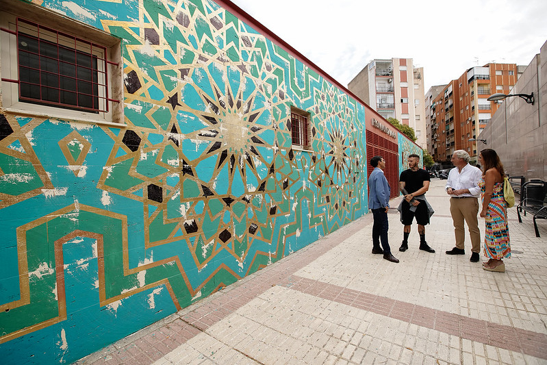 piscina-arabial-mural-artistico-alhambra