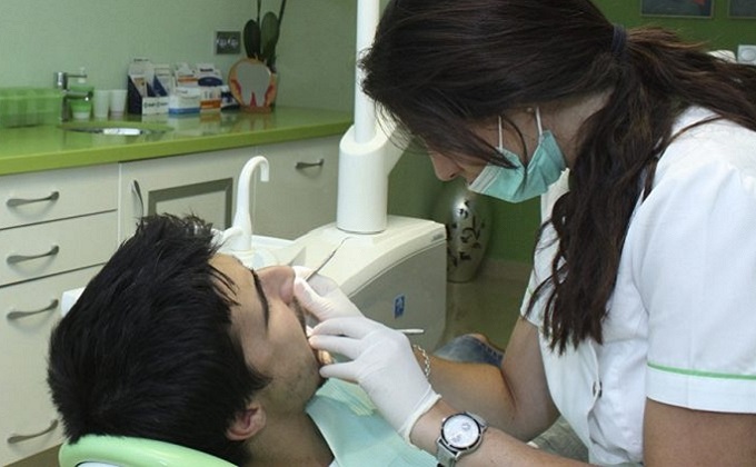 DentistaOdontologiaGranadaDientes746x419