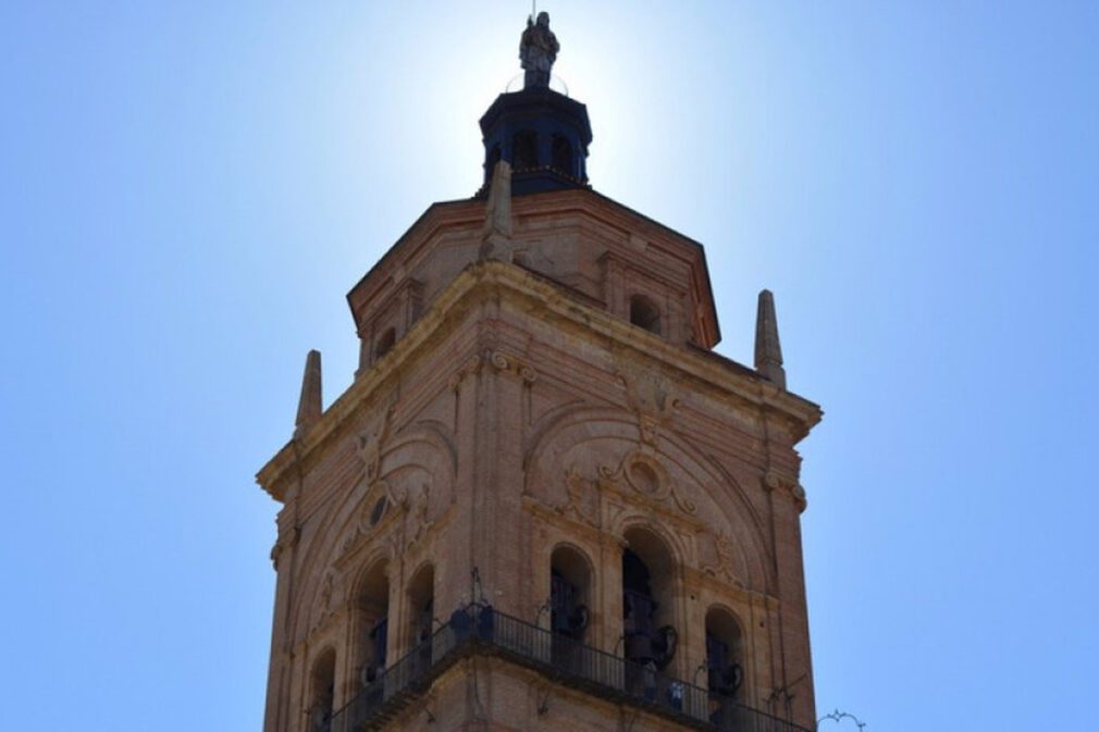 Granada.- Recuperan el mecanismo giratorio del Sagrado Corazón de la Catedral de Guadix por su 75 aniversario