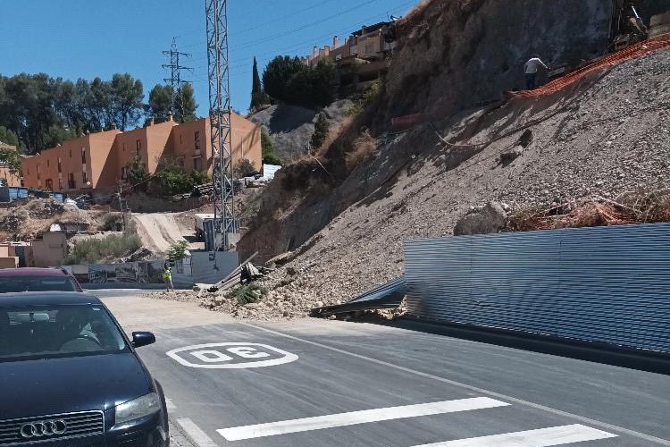 desprendimiento-tierra-carretera-murcia-policia-local