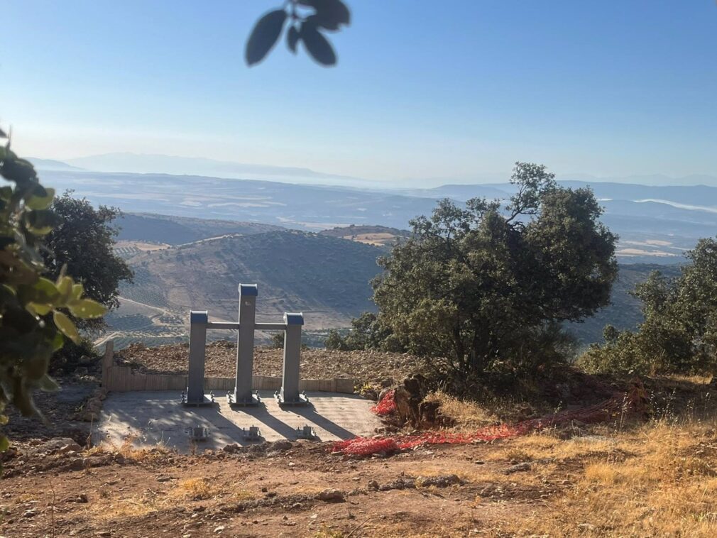 Granada.- Concluidos los basamentos de la tirolina de Montejícar, cuyo cableado se tirará a partir de septiembre