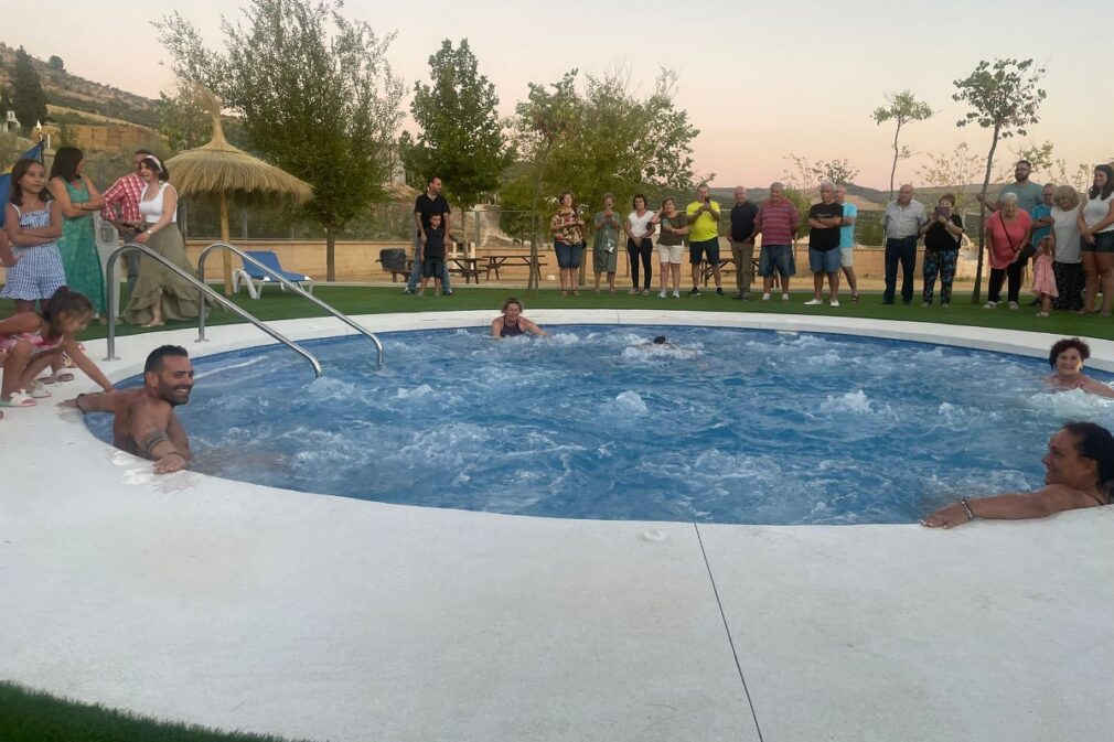 piscina-hidroterapia-santa-cruz-comercio