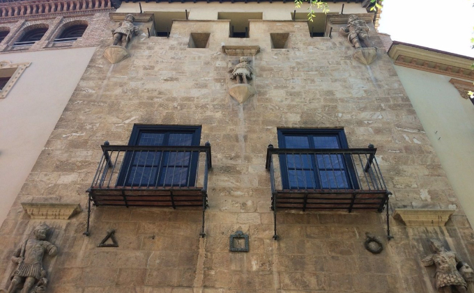 Fachada del Museo Casa de los Tiros