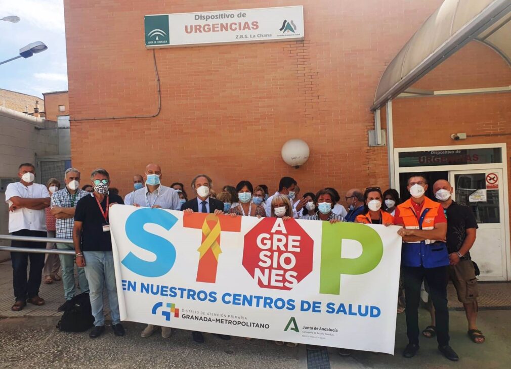 Granada.- Sanitarios condenan la agresión a un médico de familia por un paciente disconforme con la atención recibida