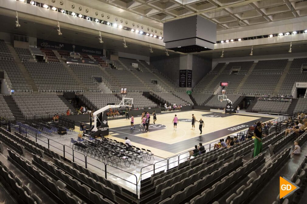 Partido de pretemporada entre el Coviran Granada y el Melilla en el palacio de los deportes