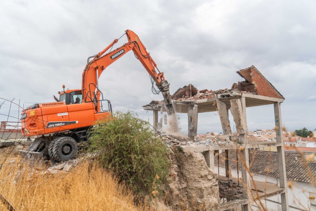 baza-demolicion-estructura-externa-alcazaba-baza