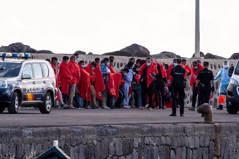 Granada.-La llegada de inmigrantes en patera a la costa cae un 87 por ciento en los últimos tres años