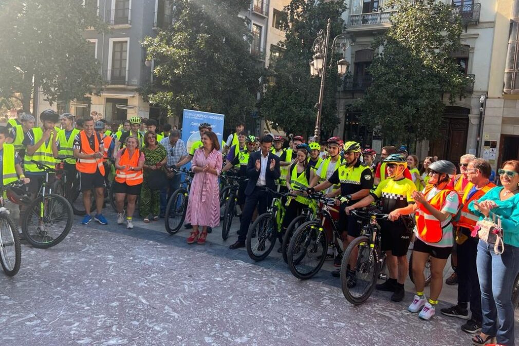 ruta-bicicleta-ayuntamiento-granada-institutos-capital
