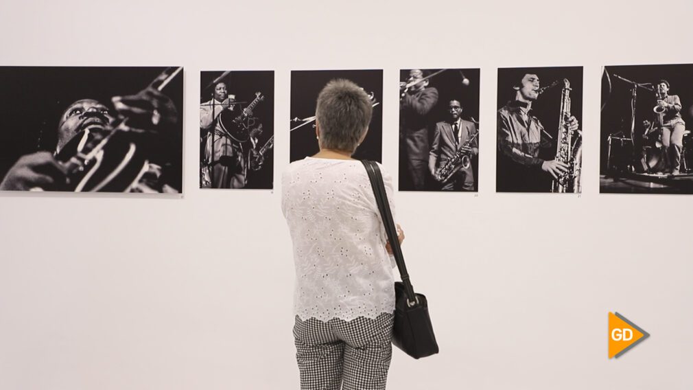 Exposición del fotógrafo granadino Javier Martín sobre la música de los años 80-9