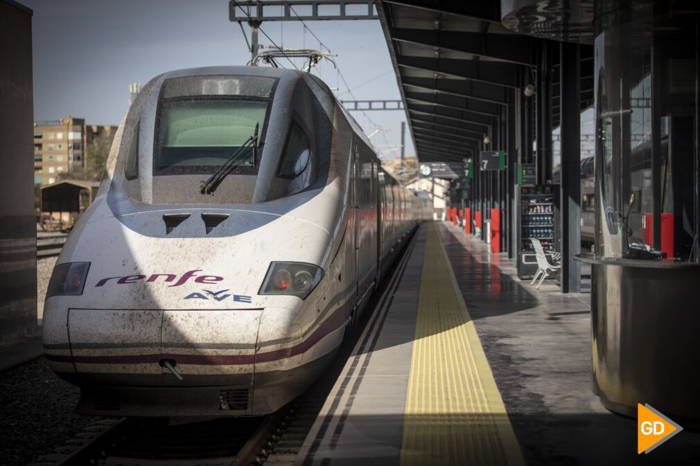 Xavier Flores y Paco Cuenca informan sobre el proyecto de ampliación de la estación de tren