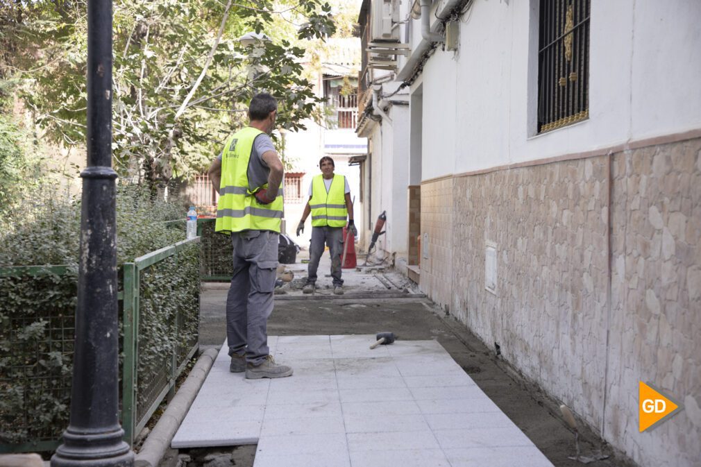 La Diputación Provincial y el Ayuntamiento de Granada han emprendido las obras de mejora en 15 en calles y plazas del distrito Norte de Granada (2)