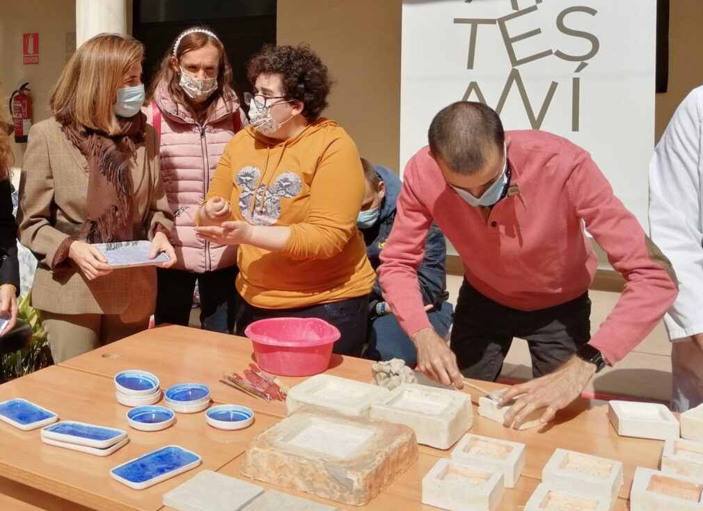 El Centro Albayzín, finalista en los Premios Nacionales de Artesanía por su proyecto pionero para personas con discapacidad intelectual