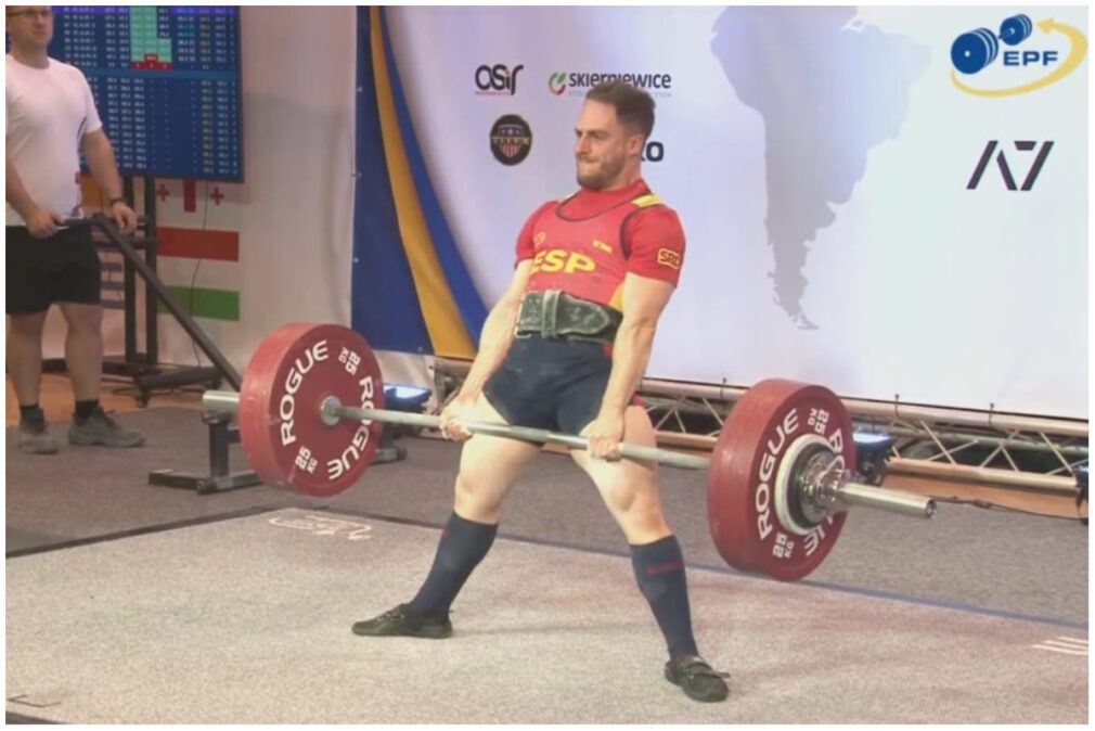 Álvaro Arcas, campeón de Europa en categoría open -66 kg de powerlifting