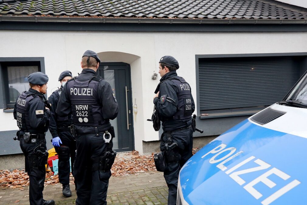 Alemania.- Mueren a tiros y puñaladas tres niños y dos adultos en un domicilio al sur de Berlín