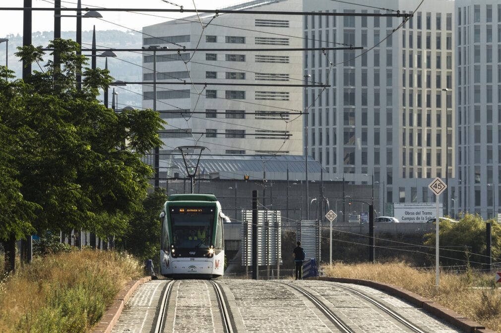 Metro Granada Paso bajo la circunvalación