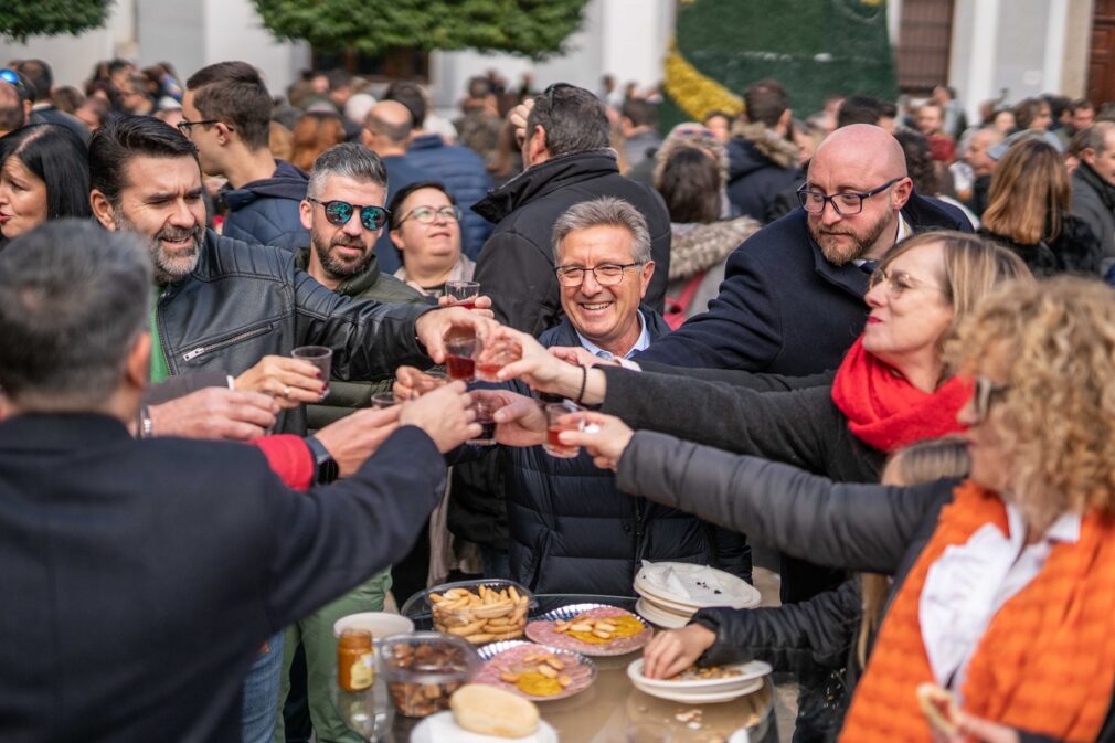 La celebración de la patrona de Baza marca también el inicio de la  temporada del vino del país