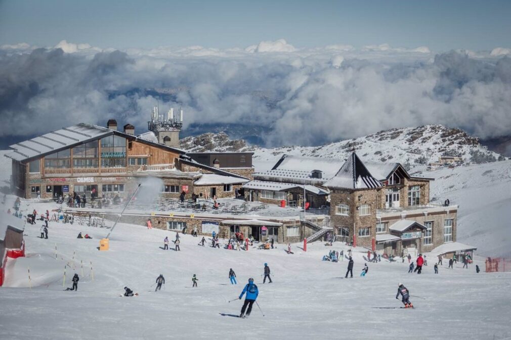 Granada.- Sierra Nevada abre este domingo la zona de Veleta y alcanza los 20 kilómetros esquiables