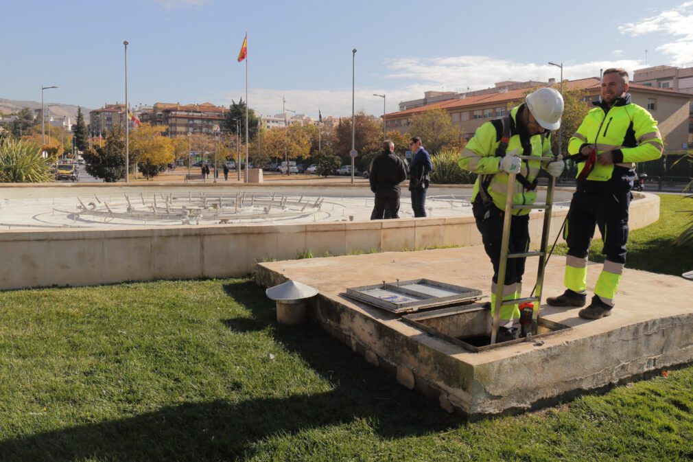 limpieza-intervencion-fuente-paseo-europa-ayuntamiento-granada