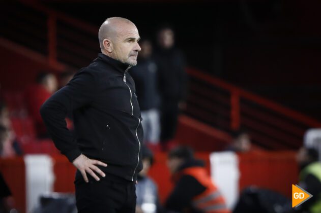 Paco López, en su debut como entrenador rojiblanco en Liga | Foto: Antonio L. Juárez