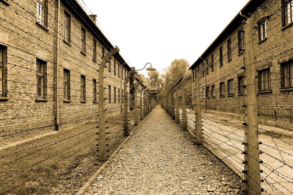 auschwitz- Foto Krzysztof Pluta en Pixabay