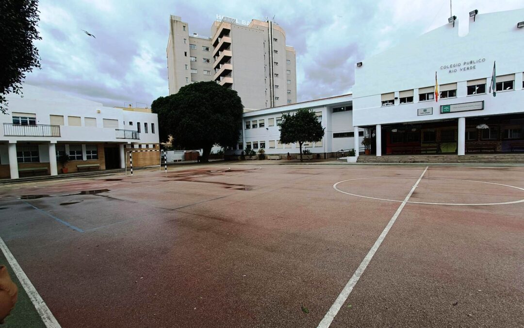 La Costa de Granada suspende las clases por las lluvias de este miércoles