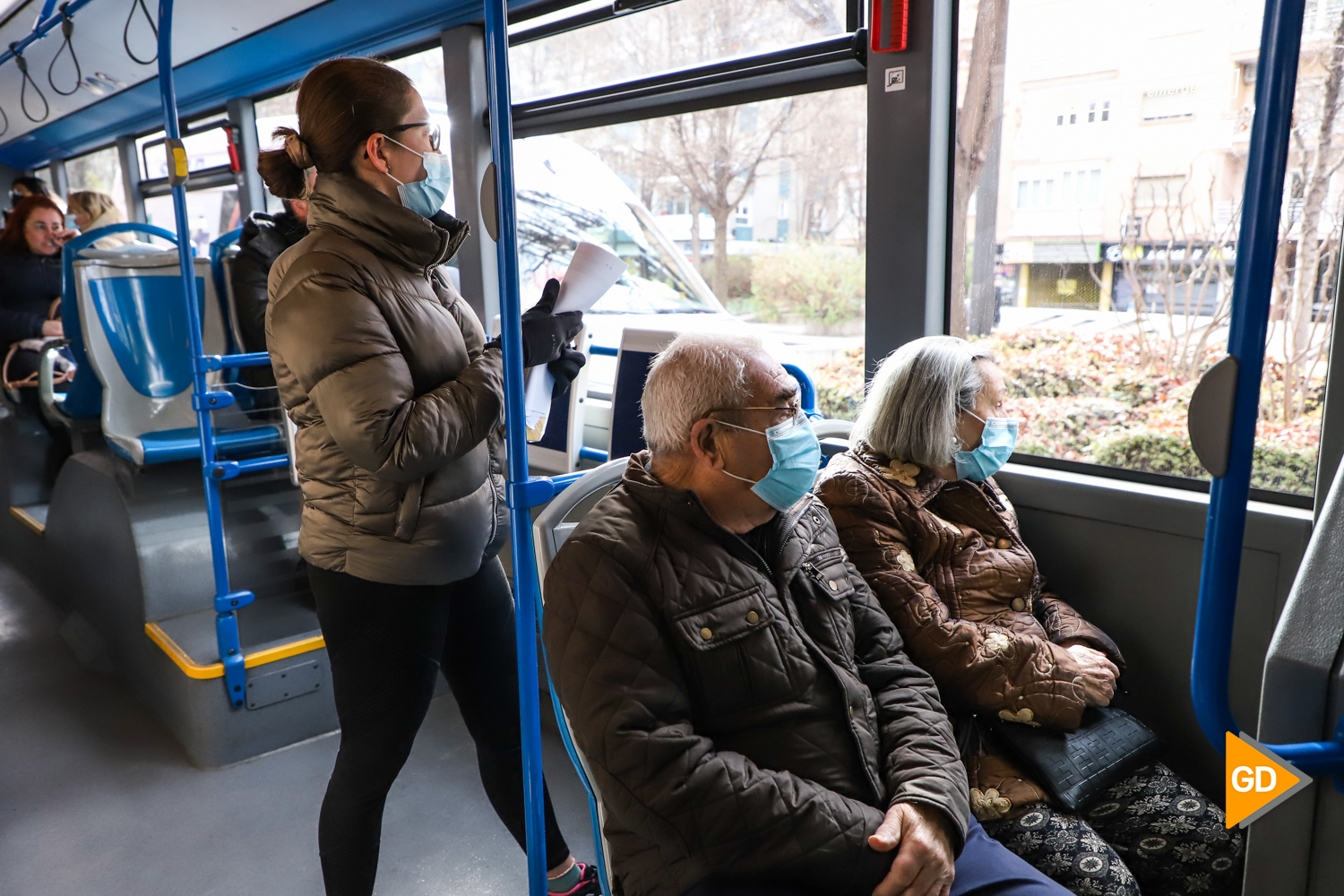 Mascarillas en el transporte público - Celia Perez-4