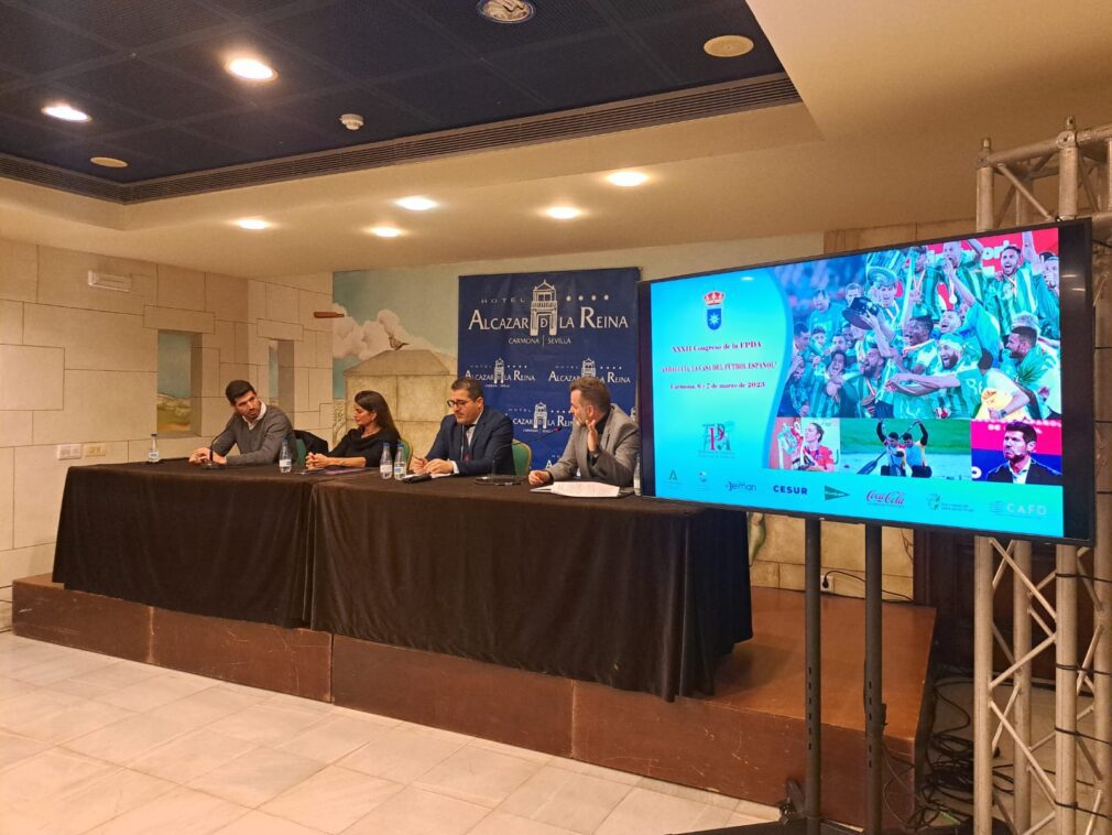 Andalucía, la casa del fútbol español, mesa redonda María de Nova, Albert Luque, Pablo Lozano, Fernando Barbero