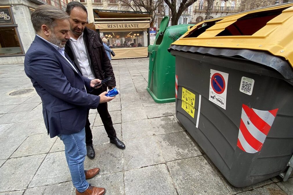 Granada.- AndalucíaVerde.- El reciclaje de latas y botellas de plástico tendrá "recompensa" en Granada