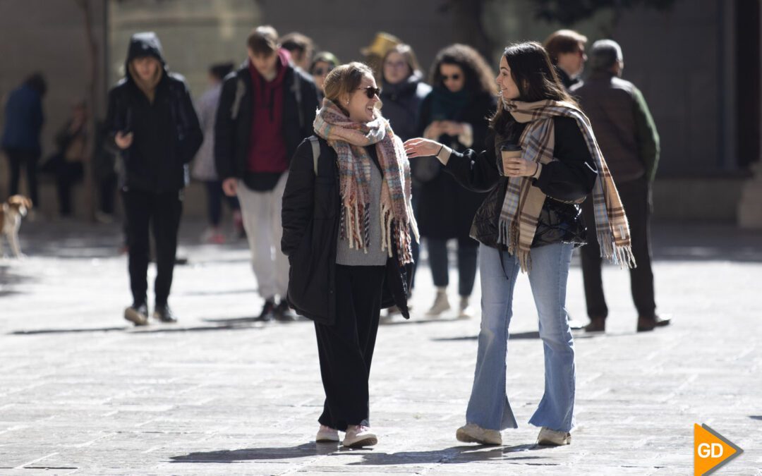 El Año Nuevo llega con temperaturas agradables y cielos despejados