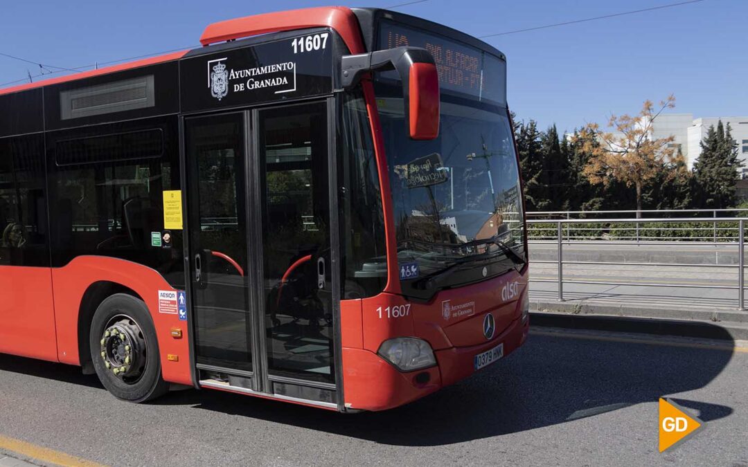 Granada mantiene la bonificación del autobús con un 20% para impulsar la ZBE