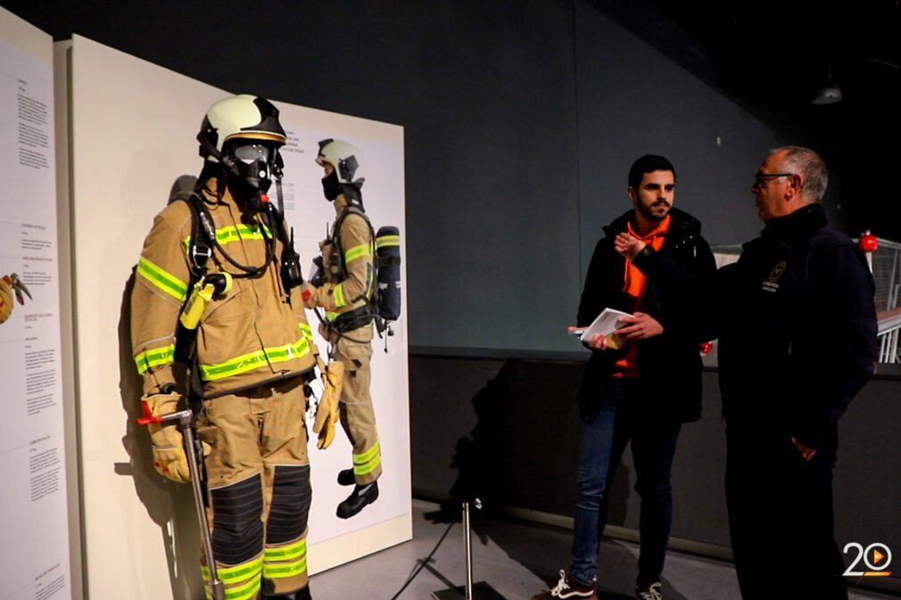 Gustavo Molino explica los 200 años de evolucion del cuerpo de bomberos de granada-1