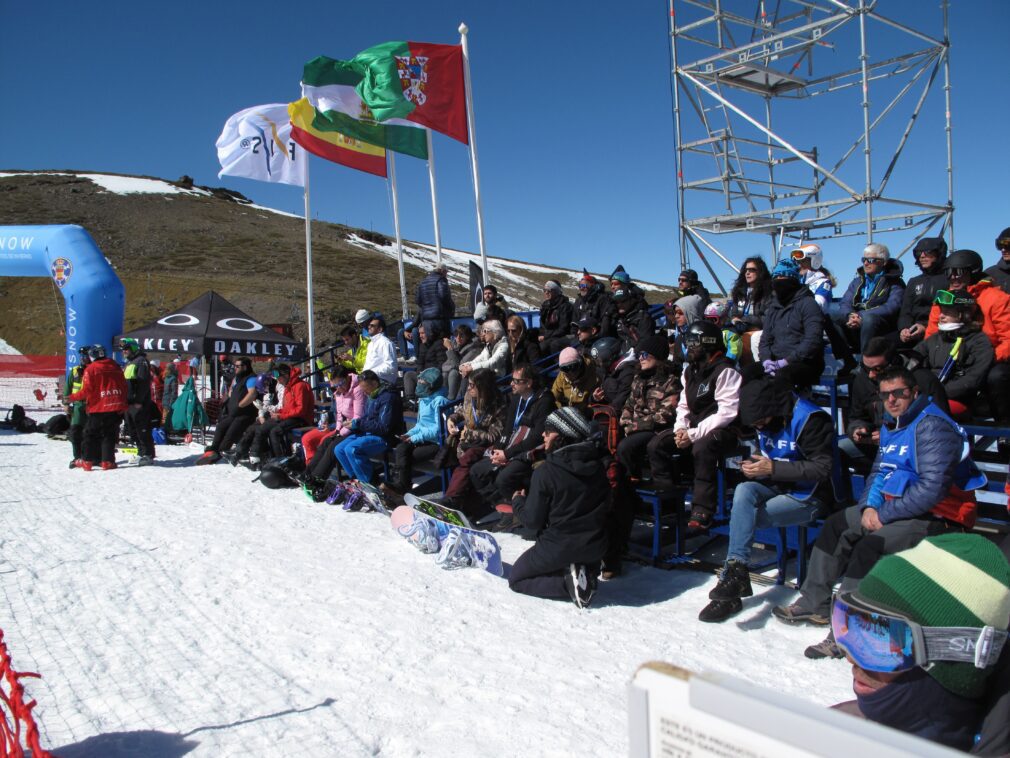 A la venta las entradas para las dos pruebas de la Copa del Mundo de Snowboard Cross en Sierra Nevada 2023