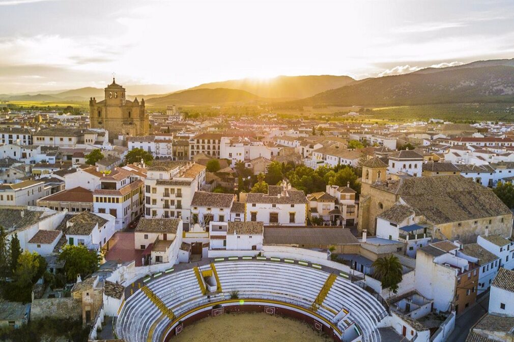 Granada.- Huéscar crea una comunidad energética local para reducir el importe de la factura de luz a sus vecinos