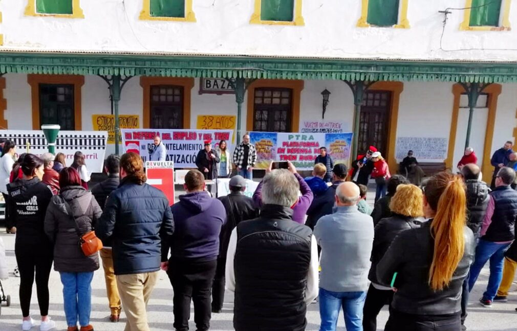 Granada.- Colectivos ferroviarios critican "la preocupante demora de nueve meses" del estudio del tren Guadix-Lorca