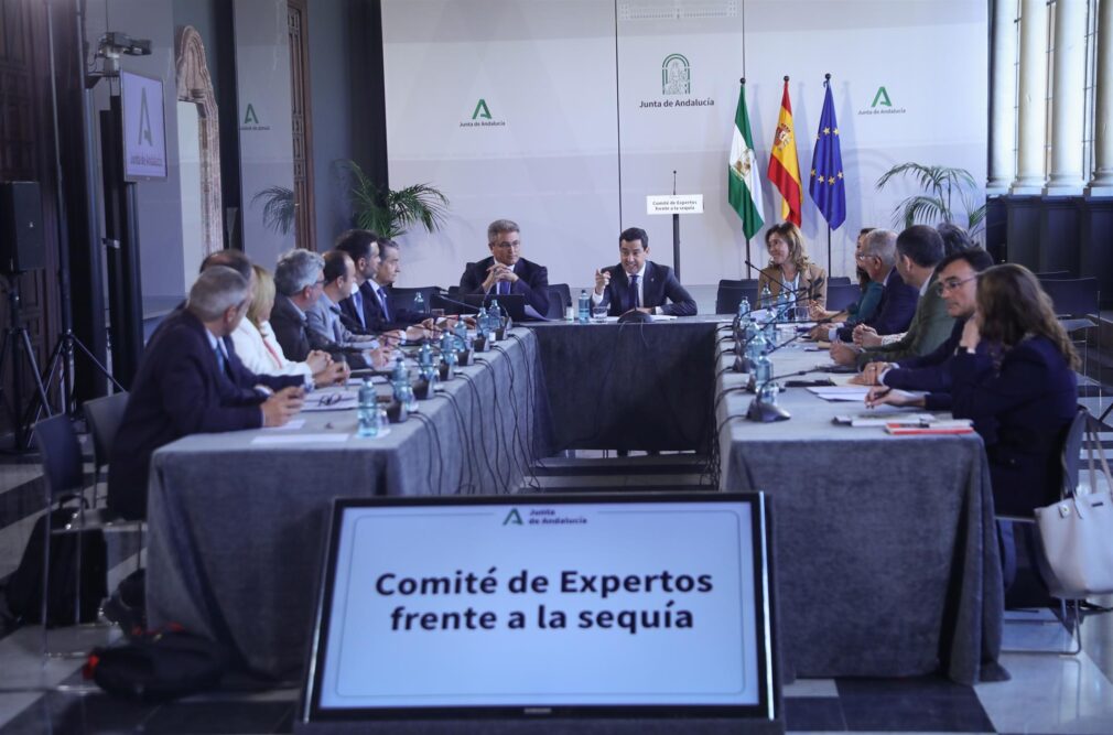 reunión del Comité de Expertos de la Sequía, en el Palacio de San Telmo de Sevilla