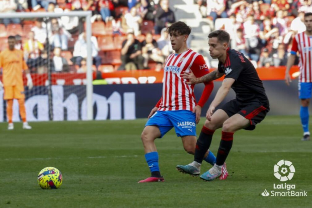 granada-cf-sporting-gijon-pol-lozano-laliga