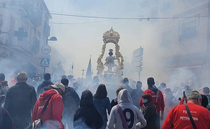 procesión del Niño Resucitado de Cúllar Vega