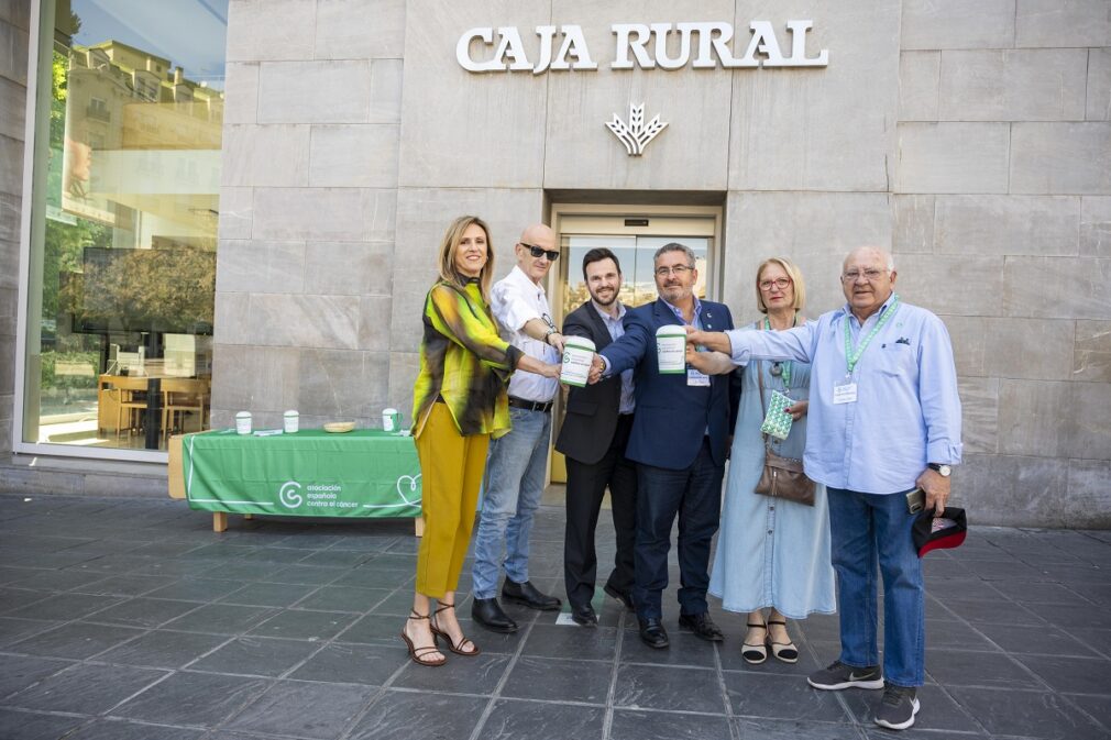 Cuestación AECC Caja Rural Granada